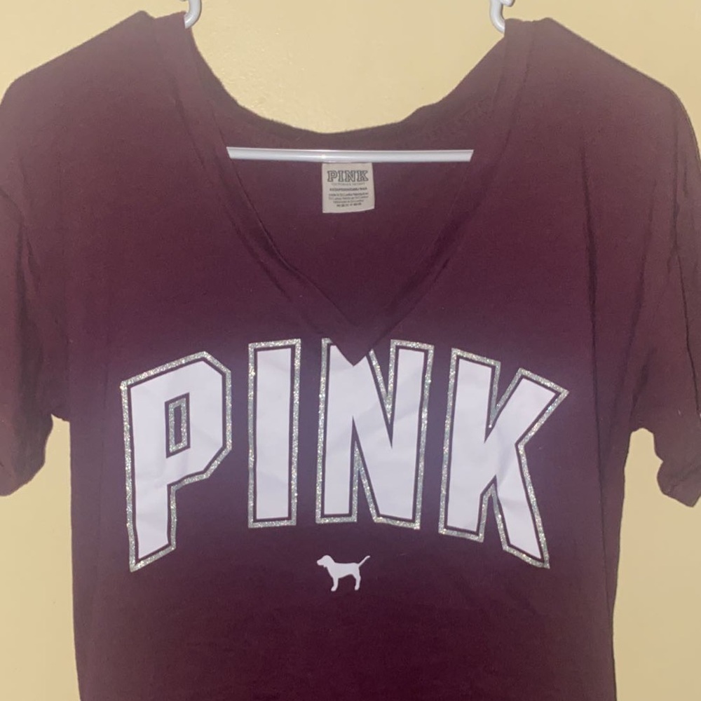 Bundle of 2 VS t shirts